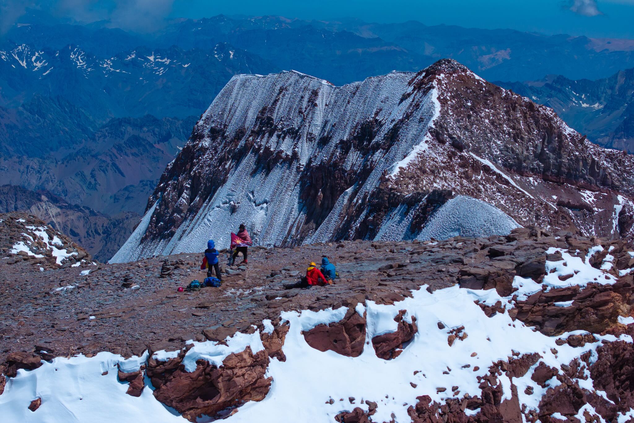 Ascension de l’Aconcagua en traversée, par l’arête est puis nord-ouest