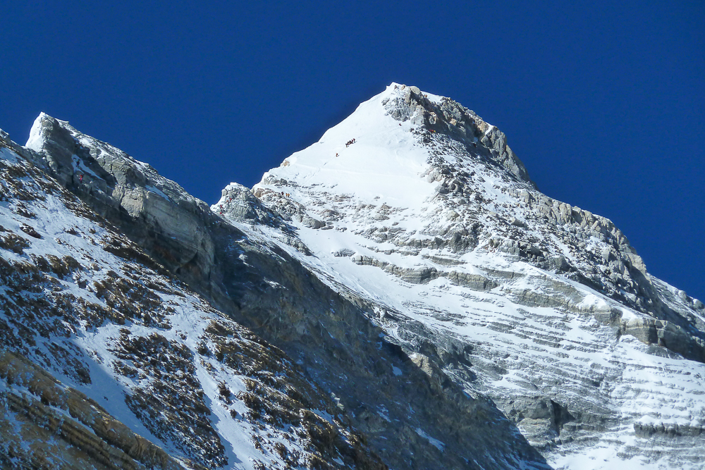 Pyramide sommitale de l'Everest depuis versant nord Tibet