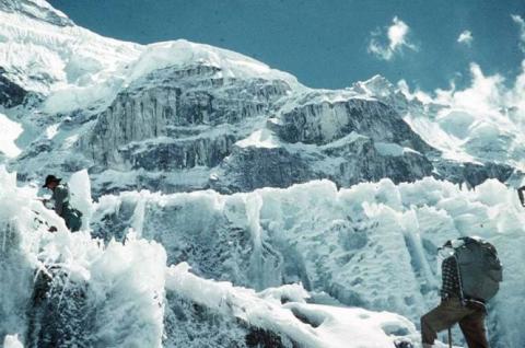 Quatre hommes contre l’Everest 