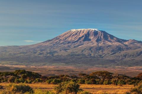 mont Kilimandjaro à 5 895 m