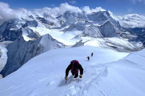 Ascension sommet du Baruntse