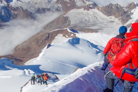 Expédition avec un ascensionniste sur une arrête du Kun au Ladakh