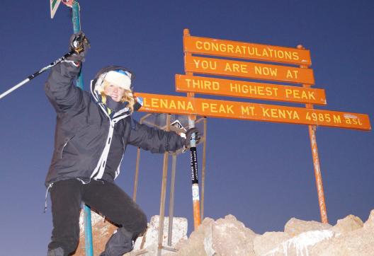 Pointe Lenana à 4985 mètres au mont Kenya Ascension du mont Kenya à 5199 mètres