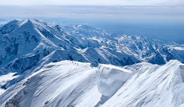 Vue du sommet du mont Denali à 6190 mètres