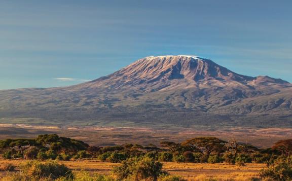 mont Kilimandjaro à 5 895 m