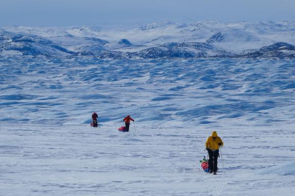 Participants lors d'une traversée vues est du Groenland