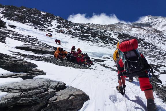 Ascension de l'Everest à 8849 mètres par le versant sud népalais