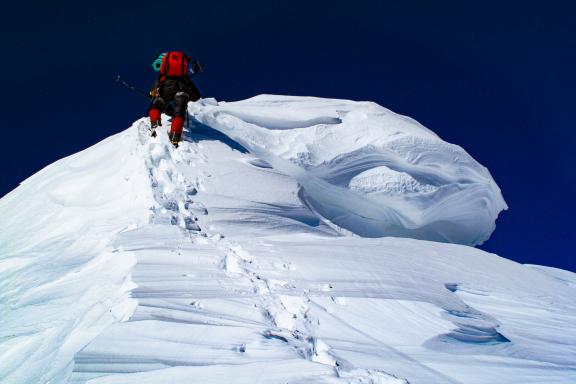 Ascent of Pobeda peak