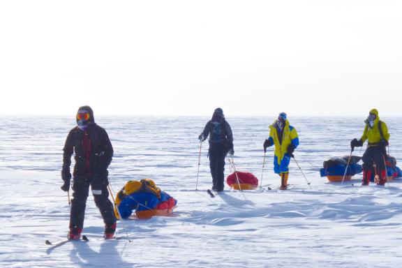 Expédition au pôle Sud en ski pulka