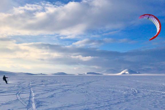Expédition et initiation au snowkite à Hardangervidda