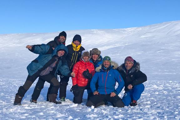 Voyage d'aventure et groupe de participants du stage de snowkite à Hardangervidda