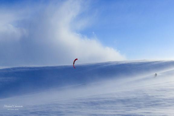 Voyage d'aventure et pratique du snowkite en Norvège