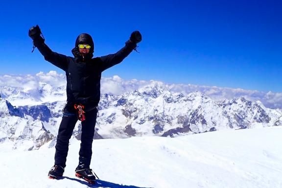 Ascension du Korjenevskaya sommet du Snow Leopard Trophy  au Tadjikistan