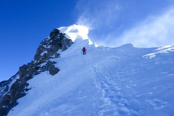 Alpinisme au pic Korjenevskoï sommet du Snow Leopard Trophy  au Tadjikistan
