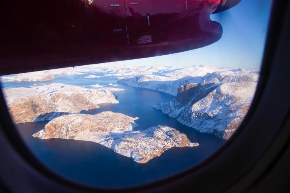 Voyage d'aventure et vue de l'hélicoptère au Groenland