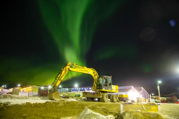 Expédition avec des aurores boréales au Groenland