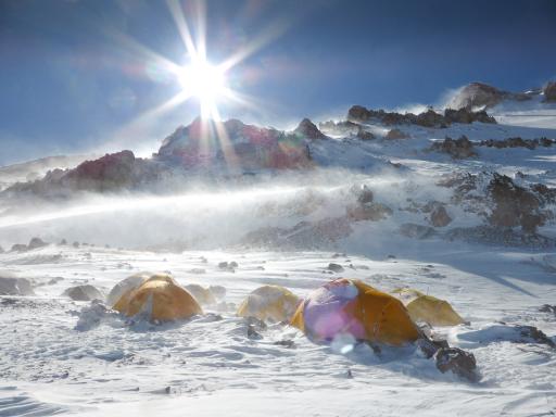 Ascension de l'Aconcagua et bivouac enneigé