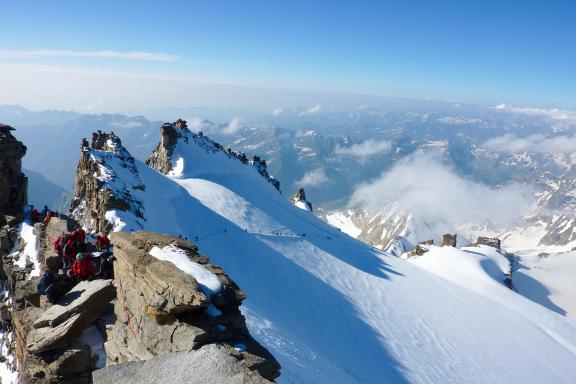 Voyage d'aventure à la montée du sommet du Grand Paradis