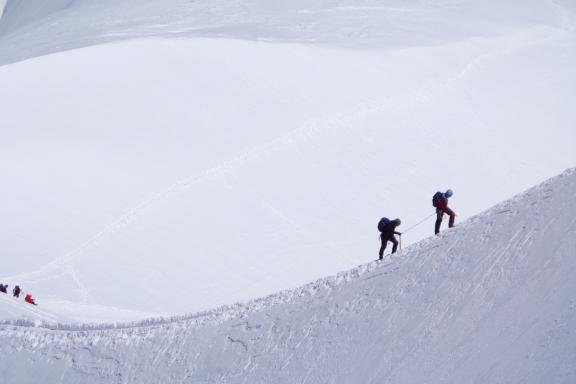 Voyage d'aventure et montée encordée à Chamonix