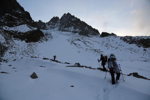 Voyage et marche d'approche dans la vallée de Chamonix