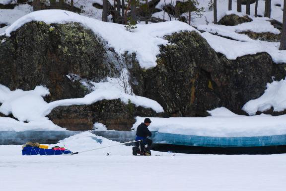 Expédition polaire sur le lac Inari en Finlande